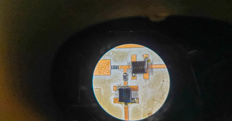 Low Noise Amplifier Design and Fabrication image 5